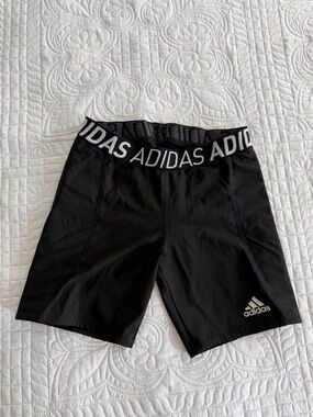 Women’s Adidas Black Performance Compression Shorts Outer Thigh Padding Med